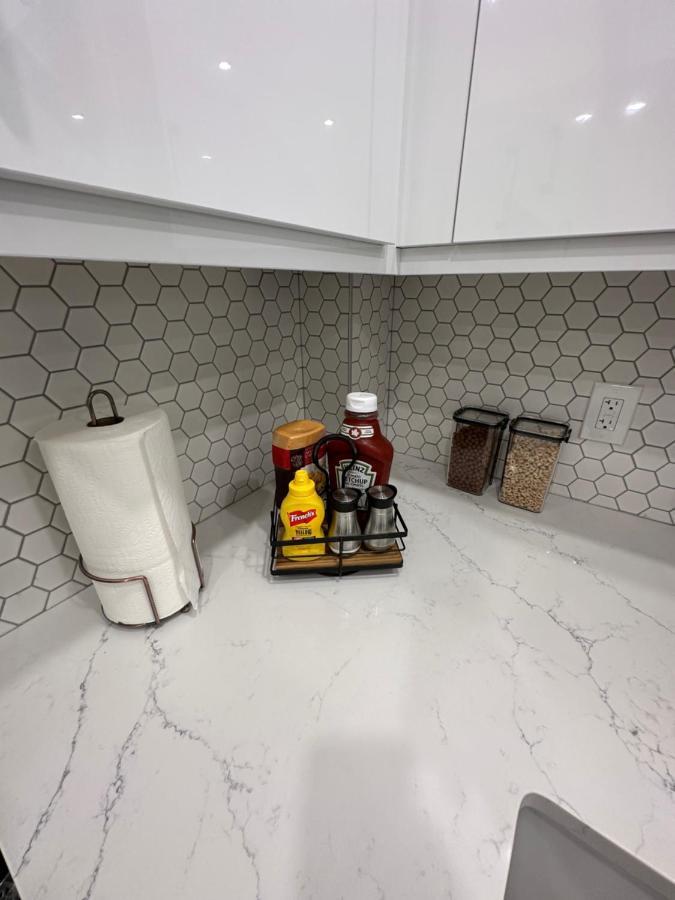 2 Bedroom 2 Washrooms Brand New Beautiful & Cozy Suite YYC Eksteriør billede
